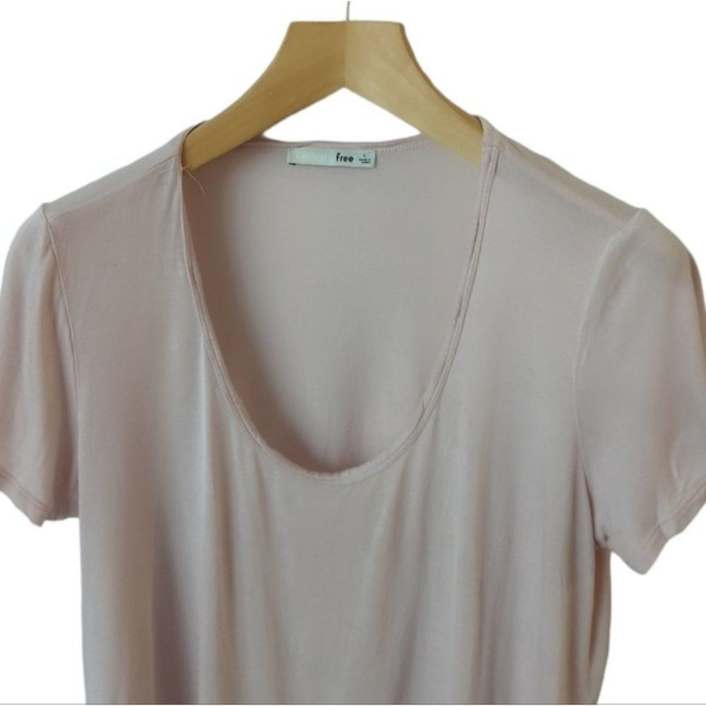 Aritzia Wilfred Free Valmere T-Shirt Classic Scoop Neck - Picture 4 of 4